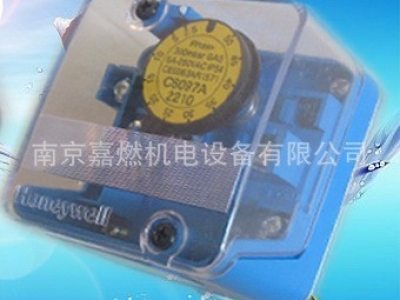 HONEYWELL>燃?xì)饪諝?壓力監(jiān)測開關(guān) >C6097A2200